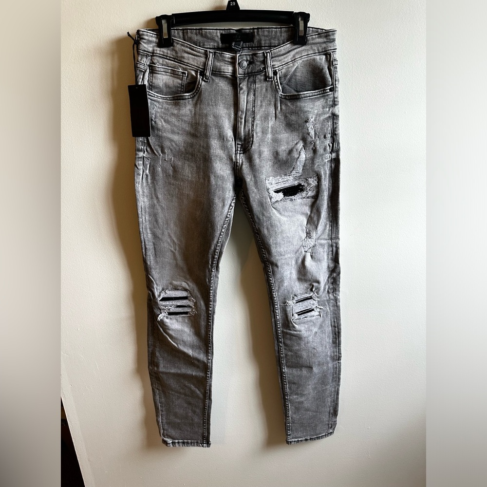 Forever 21 Men’s Ripped Jeans